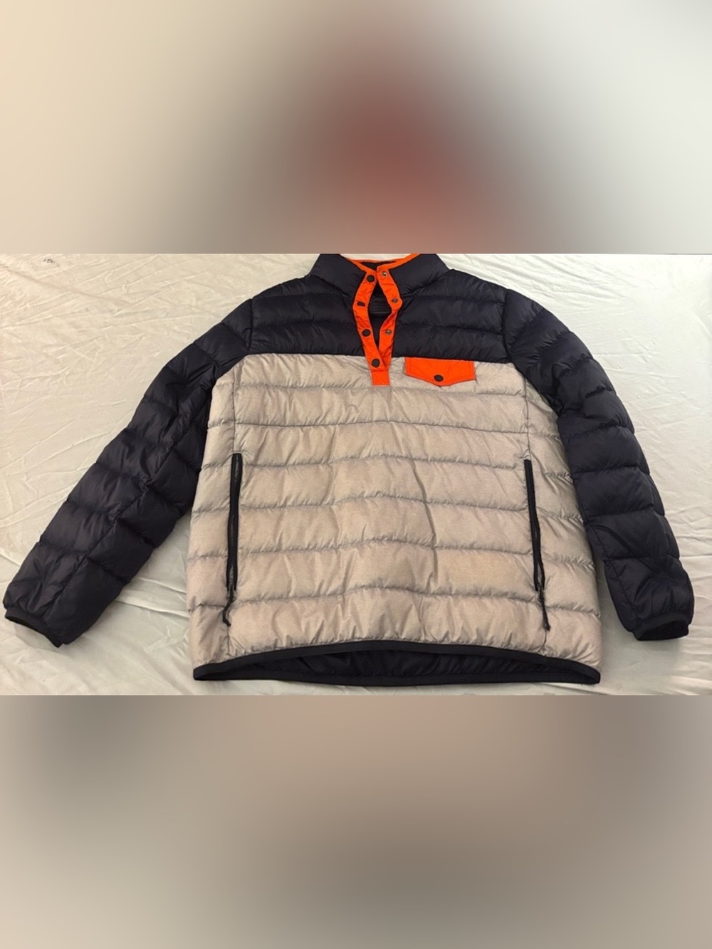 Eddie Bauer Two-Tone Puffer Pullover in Light Gray, Navy & Orange
